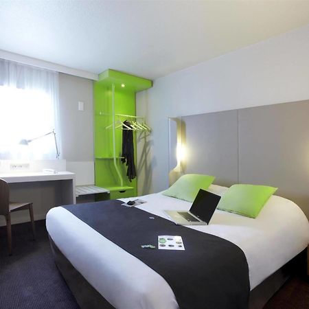 Hotel Campanile Lyon Ouest Tassin Esterno foto